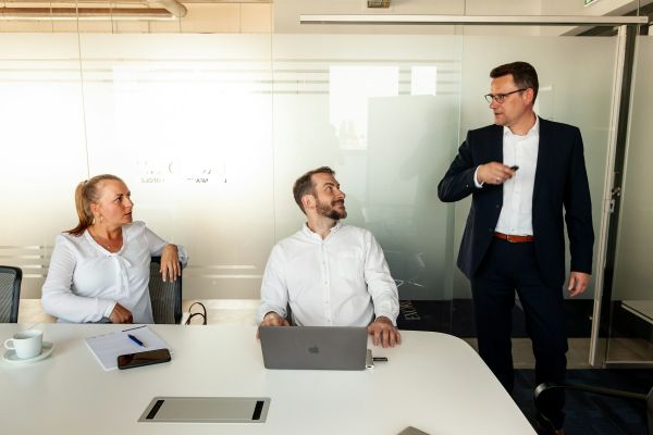 Top critères pour sélectionner une agence IA adaptée
